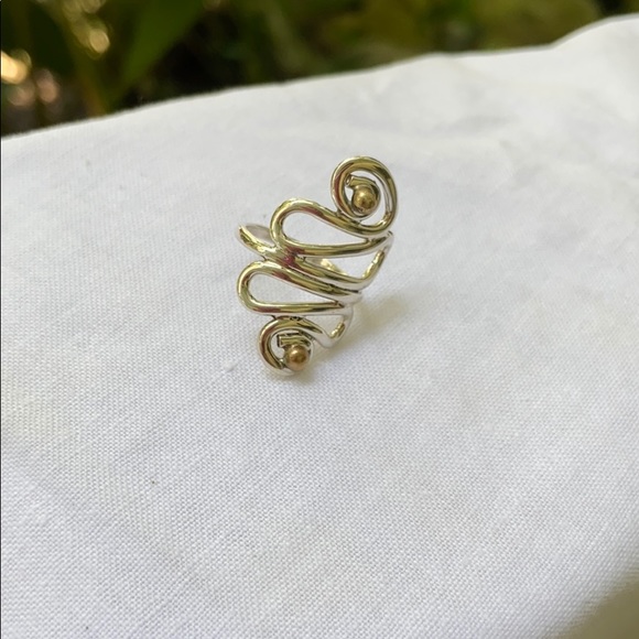 HANDCRAFTED STERLING SILVER RING - Picture 2 of 4